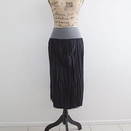 Reversible boho skirt- black/grey