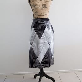 Long reversible wrap skirt – sz 12